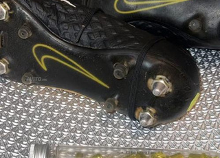 crampons nike Hypervenom