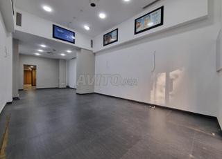 Locale commerciale à louer sur Maârif Extension