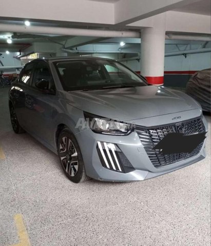 Peugeot 208 active tt option