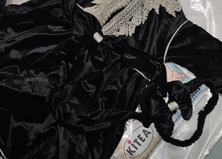 Caftan en velours Neuf pour petite fille