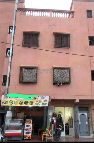 Maison à vendre semi-commerciale Azli