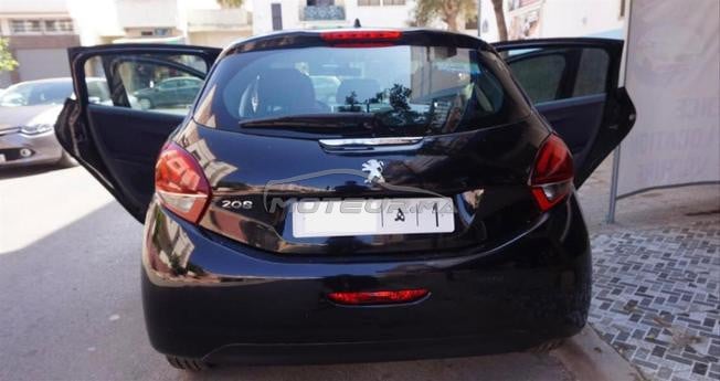 Peugeot 208 Diesel Manuelle 2018 à Rabat