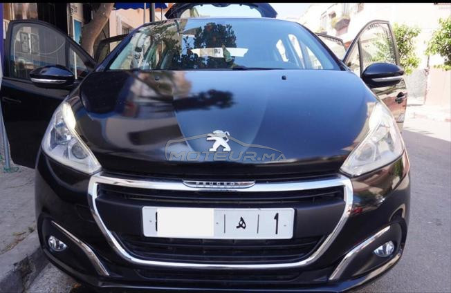 Peugeot 208 Diesel Manuelle 2018 à Rabat