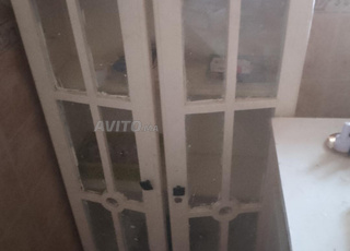 أثاث خاص بمراكز التجميل للبيع