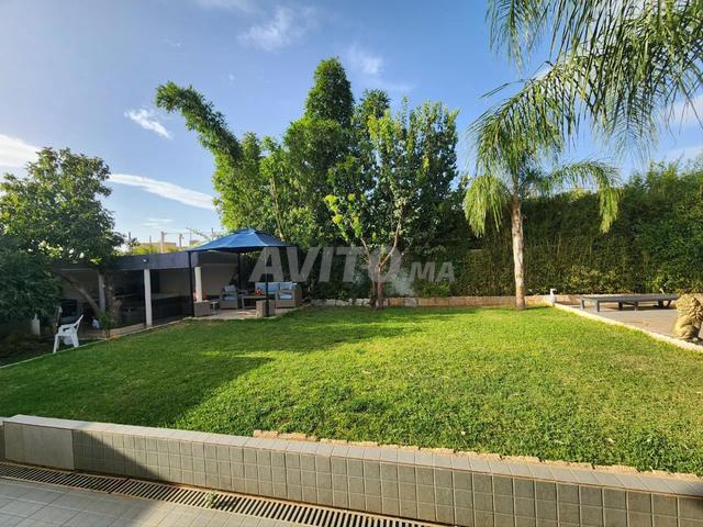 فيلا راقية للكراء اليومي والشهري في عين الشكاك