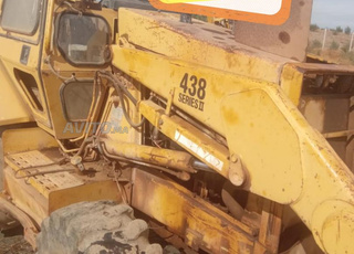 Caterpillar 438