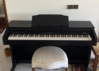بيانو رقمي ROLAND RP30 / بيانو رقمي