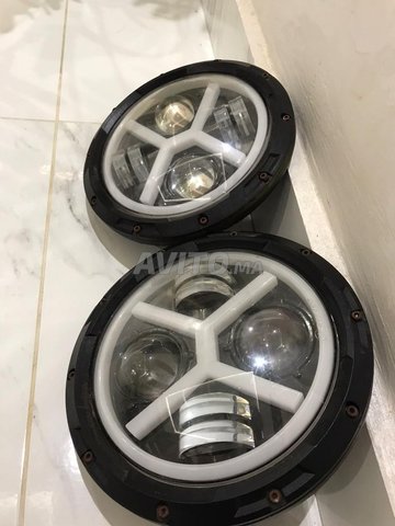 Lampe LED pour MOTO et VOITURE 7 pouces