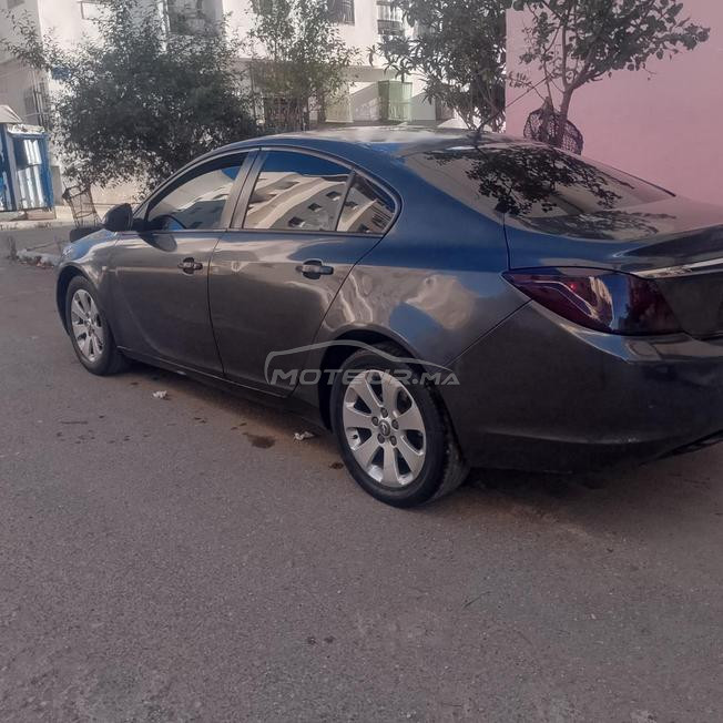 Opel Insignia Diesel Manuelle 2010 à Tanger