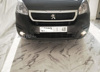 Voiture à vendre de type Peugeot Partner