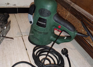 La ponceuse Parkside 600 watts.