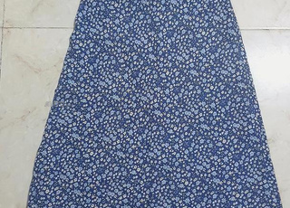 Jupe florale élégante pour femme en excellent état 🌸