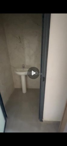 Grand bureau à vendre ou à louer