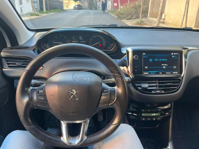 Peugeot 208 2019 tt option 1ere main
