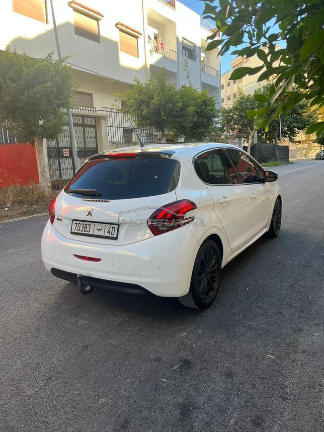 Peugeot 208 2019 tt option 1ere main