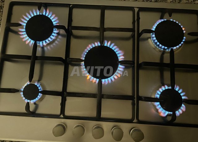 Plaque gaz Candy inox 5 feux – bon état