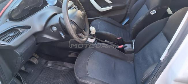 Peugeot 208 Diesel Manuelle 2015 à Temara