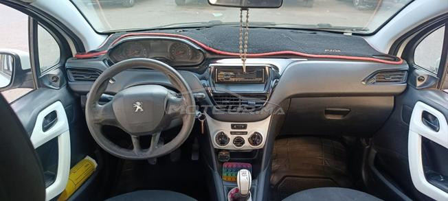 Peugeot 208 Diesel Manuelle 2015 à Temara