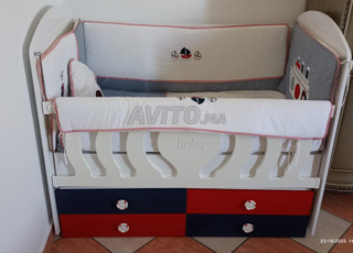 سرير للأطفال