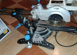 آلة تقطيع الخشب