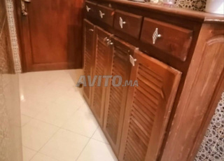 Placard à chaussures ou à vaisselle en bois rouge