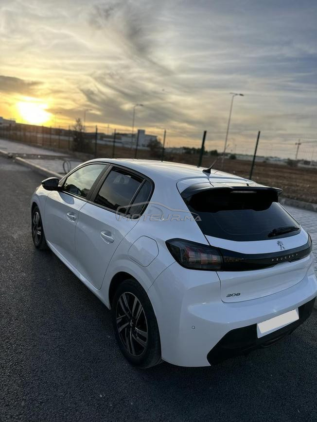 peugeot 208 automatique 2023