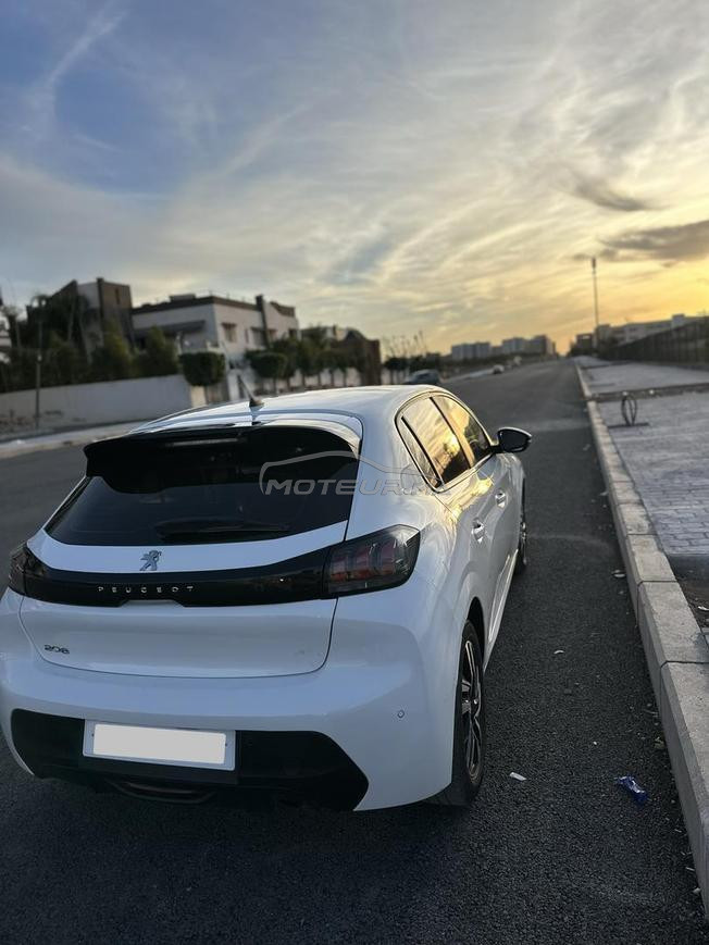 peugeot 208 automatique 2023