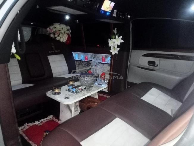 limousine Lincoln tonw car 