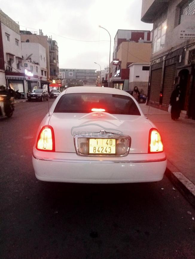 limousine Lincoln tonw car 