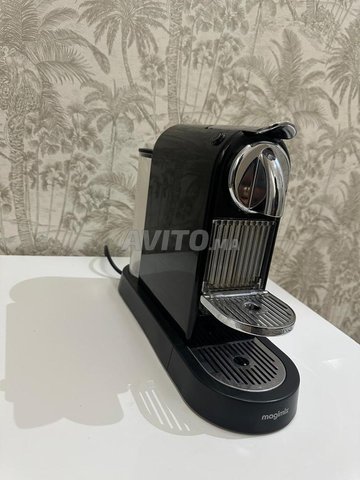 نيسبريسو سيتيز أسود في حالة ممتازة