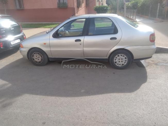 voiture  siena2003