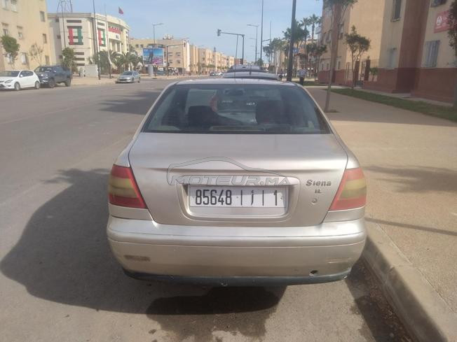 voiture  siena2003