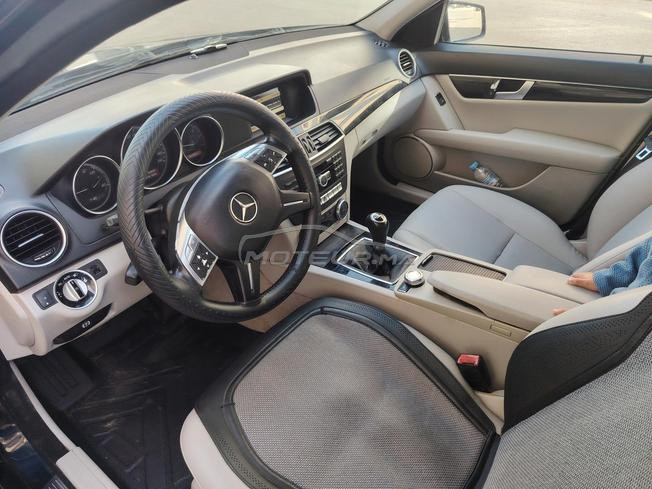 voiture Mercedes benz 