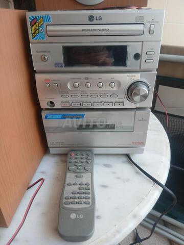 Mini chaîne hi-fi marque LG - 2