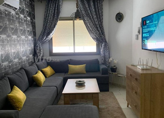 Appartement près de la plage de la ville, premier étage