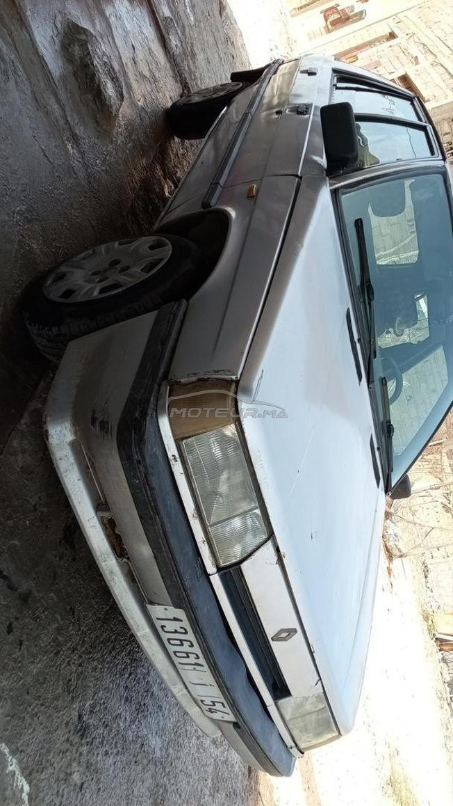 Renault 11