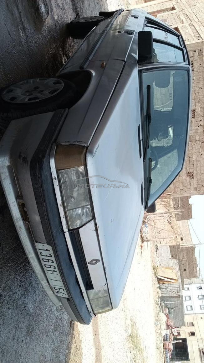 Renault 11