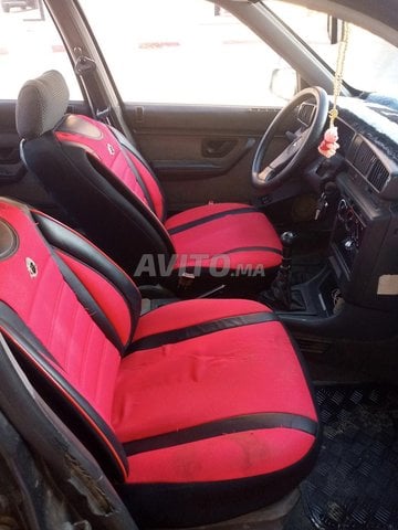 405 en bon état, carburateur 205