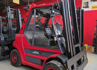 Des chariots élévateurs importés