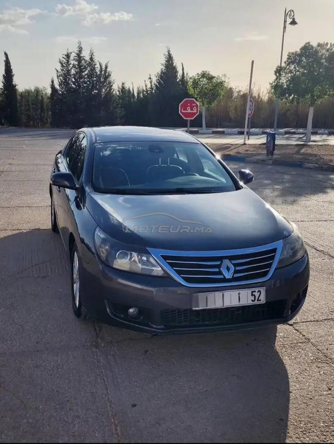 RENAULT LATITUDE للبيع في حالة جيدة