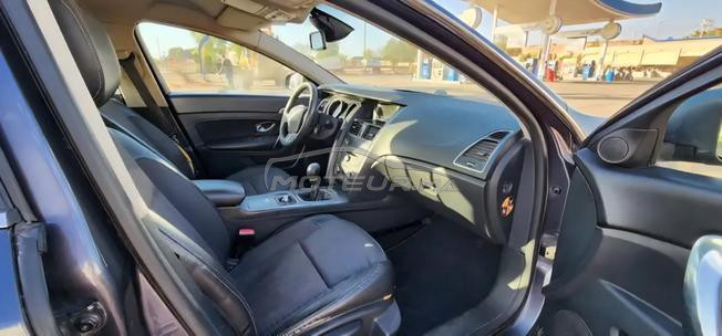 RENAULT LATITUDE للبيع في حالة جيدة