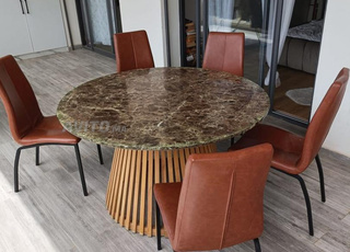 Table à manger à vendre