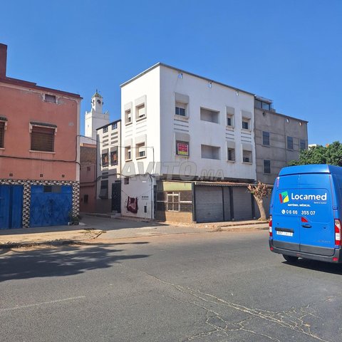 ...À louer dentiste ou médecin ou notaire ou adoul