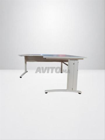 Bureau angle 160x160cm blanc avec passe câble