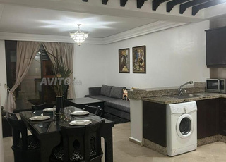 studio calme bien organisé