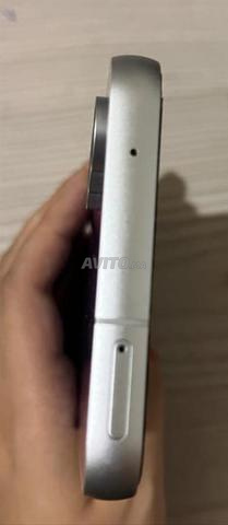 Samsung Galaxy S23 FE (SM-S711B/DS 256Go) - 2