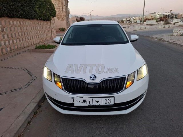 Skoda Octavia Diesel Automatique 2018 à Agadir.
