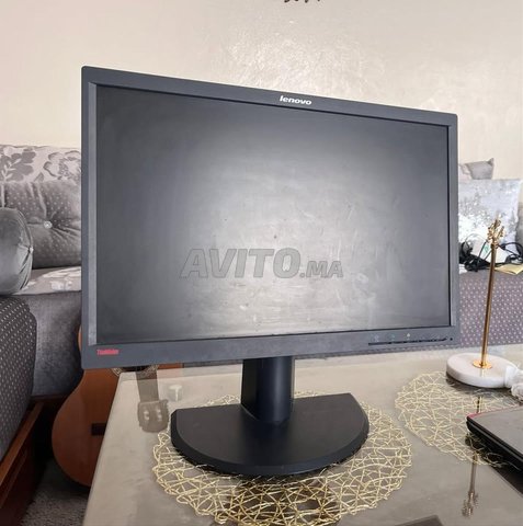 Écran PC Lenovo ThinkVision 22″ Full HD 