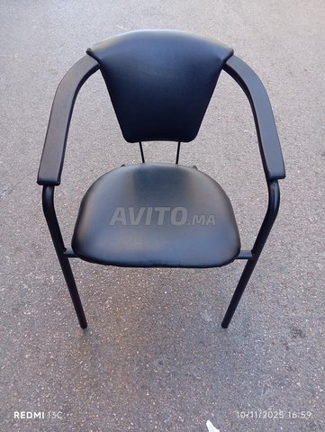 Chaises neuves à vendre