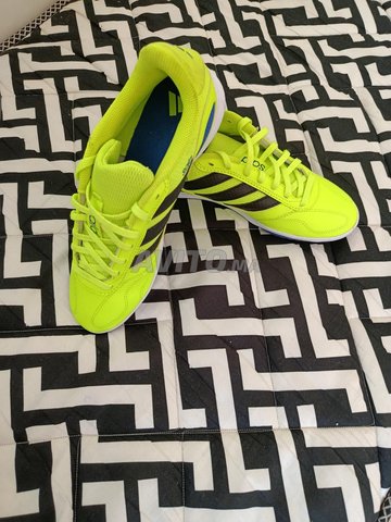 adidas (salo) جديد ميني فوت مقاس 42